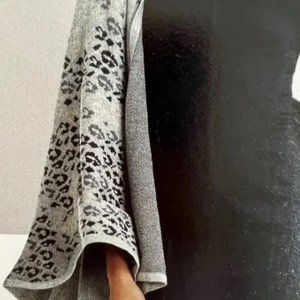 cabi 3115 gigi cape leopard wrap 🤍 os
